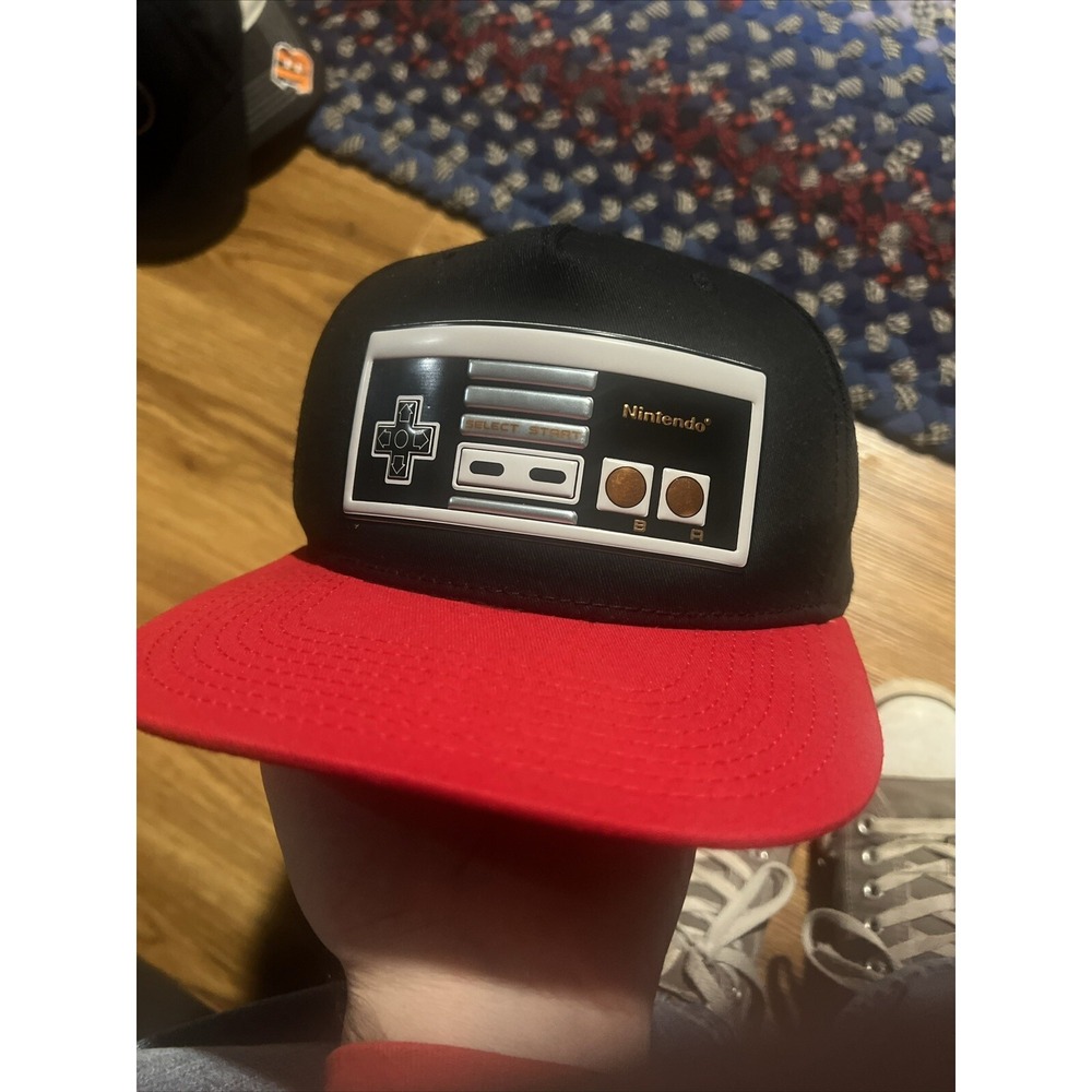 Adult‎ One Size Fits Most Nintendo NES Controller Snapback Hat